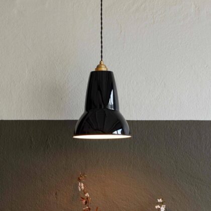 Levné svítidlo od značky Anglepoise černá ocel