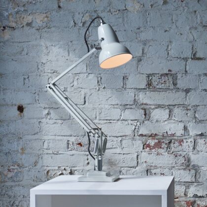 Levné svítidlo od značky Anglepoise bílé ocel/železo/hliník
