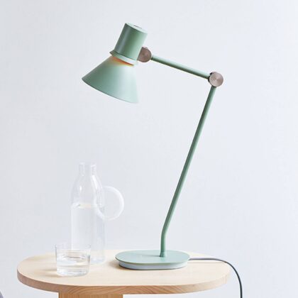 Levné svítidlo od značky Anglepoise světle zelená železo/ocel/hliník