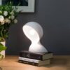 Levné svítidlo od značky Artemide bílé plast
