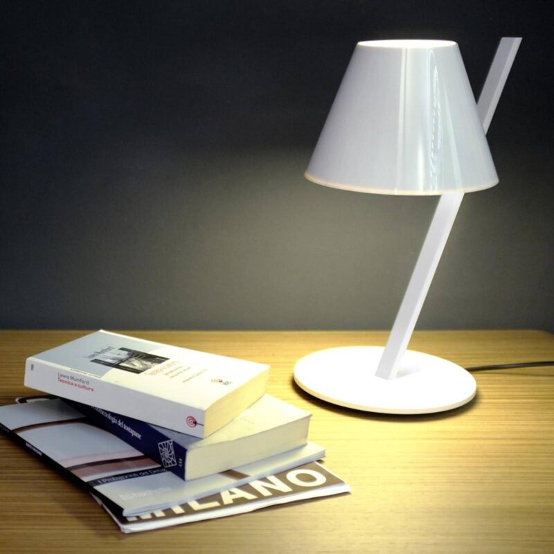 Levné svítidlo od značky Artemide bílá hliník/plast