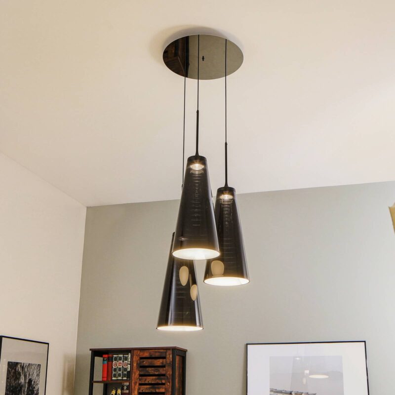 Levné svítidlo od značky Artemide černá průhledná Plast/kov