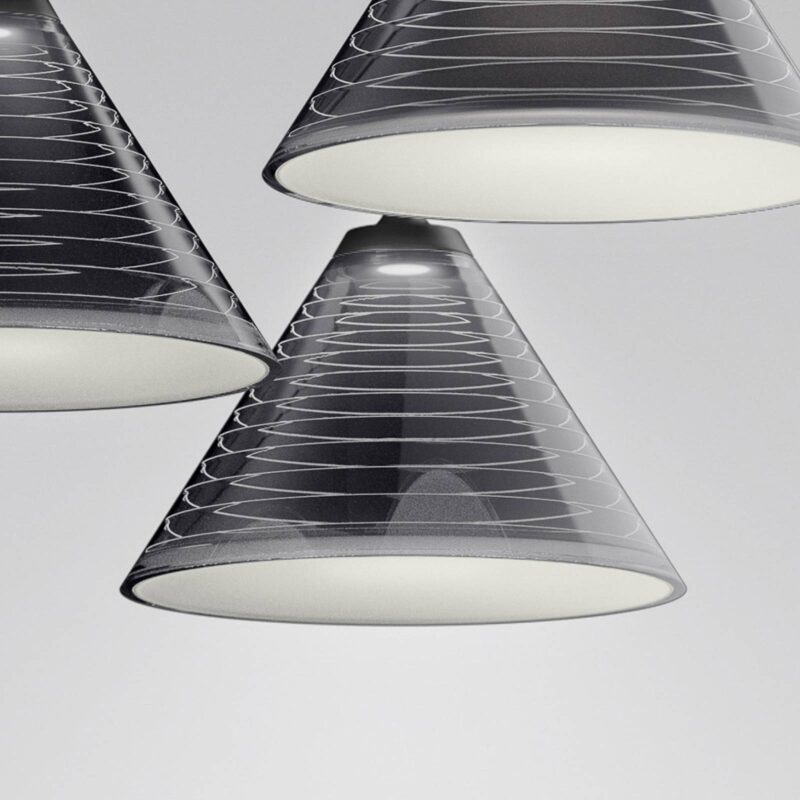 Levné svítidlo od značky Artemide černá průhledná Plast/kov