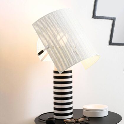 Levné svítidlo od značky Artemide bílý/černý hliník/ocelový plech
