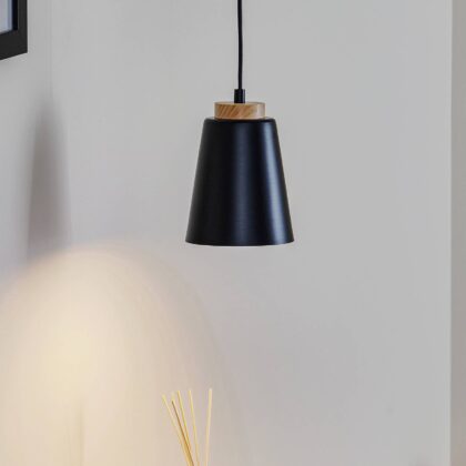 Levné svítidlo od značky EMIBIG LIGHTING černá/světlé dřevo ocel/dřevo