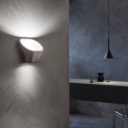 Levné svítidlo od značky Foscarini bílá beton/kov/hliník