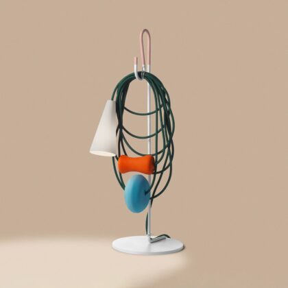 Levné svítidlo od značky Foscarini bílá/tmavě zelená/oranžová/světle modrá porcelán/foukané sklo/lakovaný kov/textil