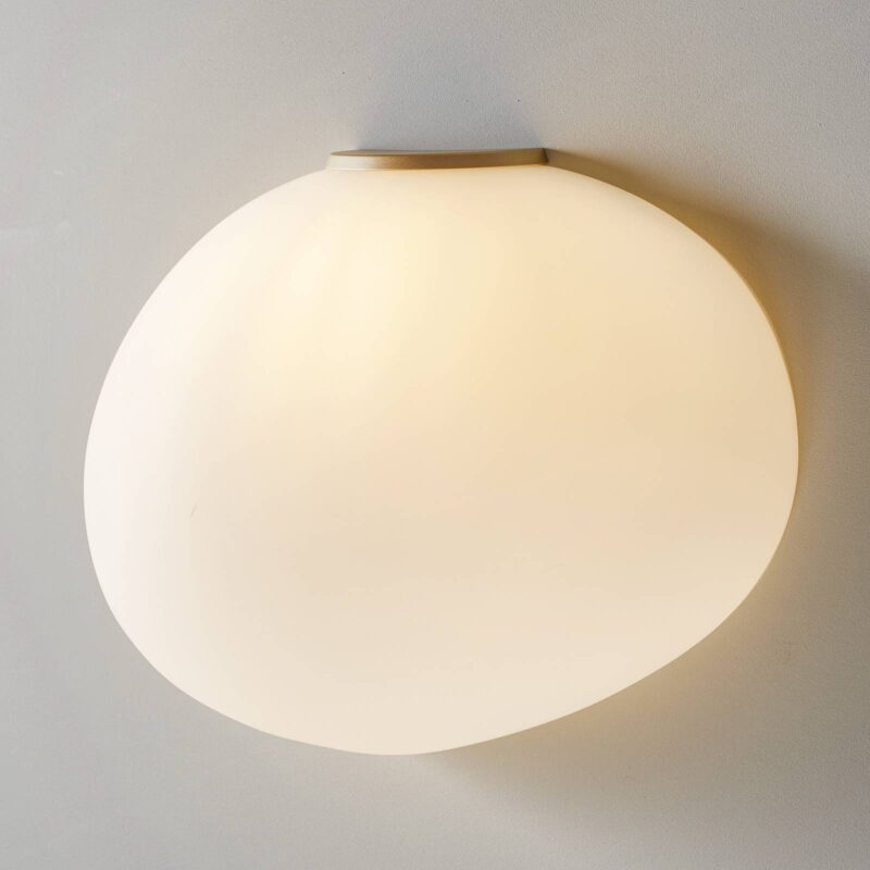 Levné svítidlo od značky Foscarini bílá satinovaná/zlatá ručně foukané sklo/kov
