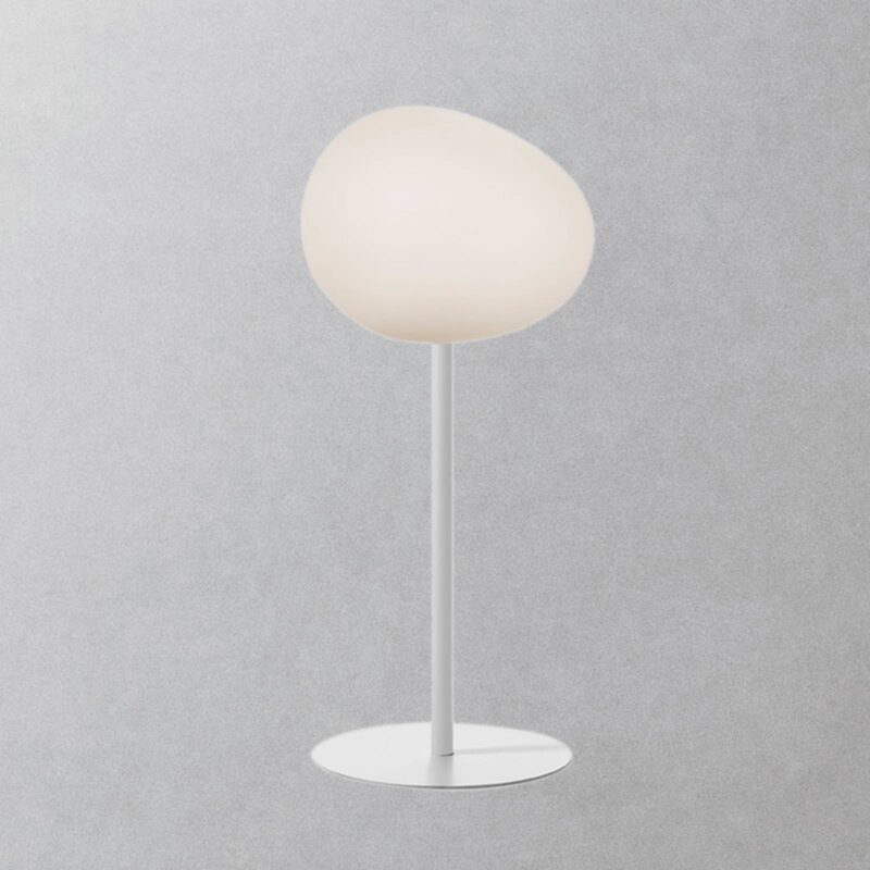 Levné svítidlo od značky Foscarini bílá satinovaná/bílá sklo foukané/kov