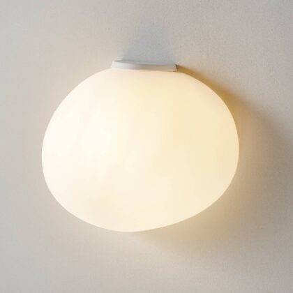 Levné svítidlo od značky Foscarini bílá satinovaná/bílá ručně foukané sklo/kov