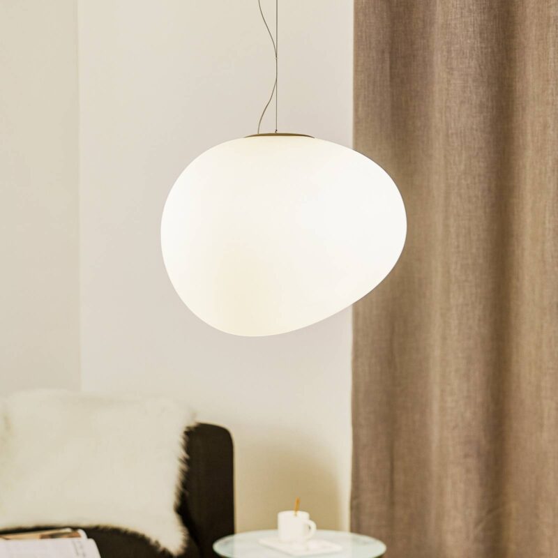 Levné svítidlo od značky Foscarini bílá satinovaná/zlatá sklo foukané/kov