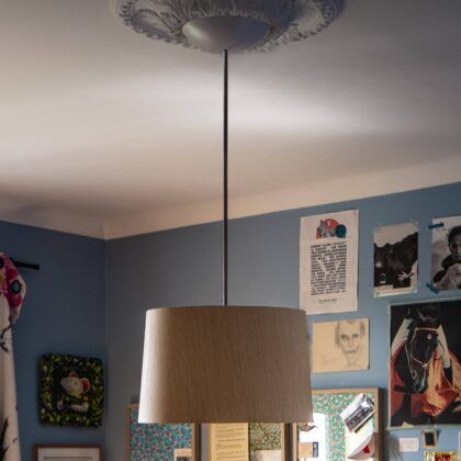 Levné svítidlo od značky Foscarini šedá/dřevo světlé javorové dřevo bělené/kompozitní materiál ze skleněných vláken/plast/hliník