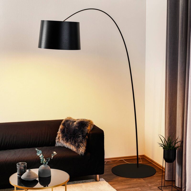 Levné svítidlo od značky Foscarini černá kompozitní materiál ze skleněných vláken/PMMA/polykarbonát/kov