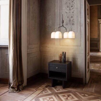 Levné svítidlo od značky GUBI antracitová/bílá Kostní porcelán/kov