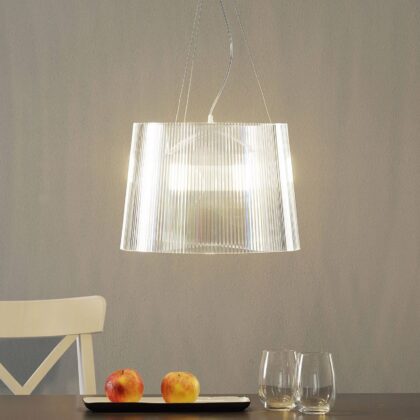 Levné svítidlo od značky Kartell transparentní polykarbonát