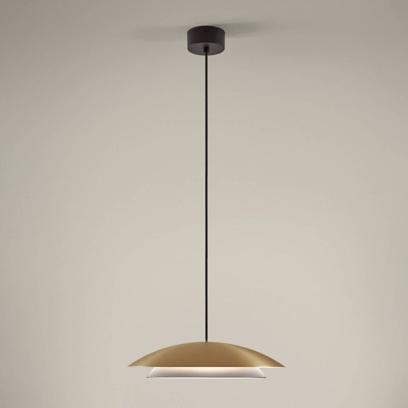 Levné svítidlo od značky LEDS-C4 zlatá matná ocel