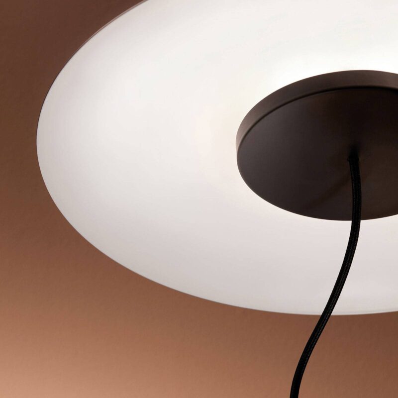 Levné svítidlo od značky LEDS-C4 černá ocel