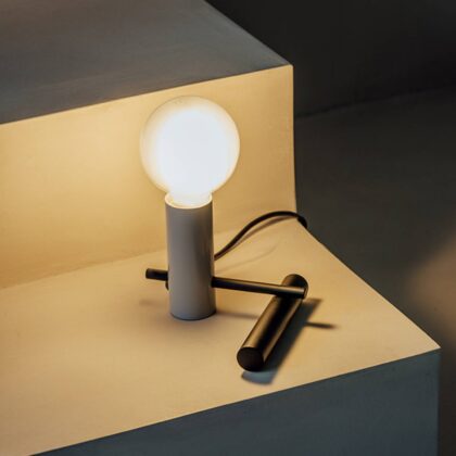 Levné svítidlo od značky LEDS-C4 šedá/černá hliník