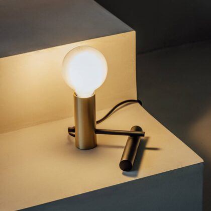 Levné svítidlo od značky LEDS-C4 matná zlatá/černá hliník