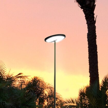 Levné svítidlo od značky LEDS-C4 černá/bílá hliník/plast