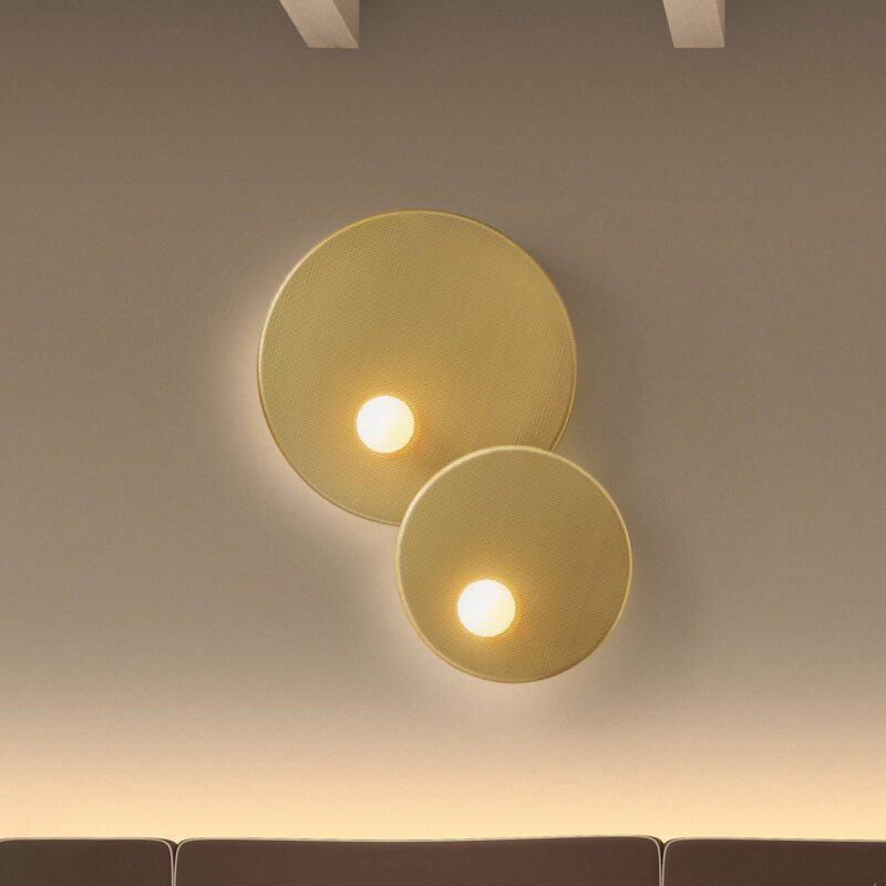Levné svítidlo od značky LEDS-C4 zlatý matný/opálový hliník/ocel/sklo