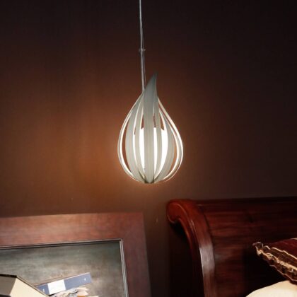 Levné svítidlo od značky LZF LamPS slonovina dřevěná dýha/sklo/kov