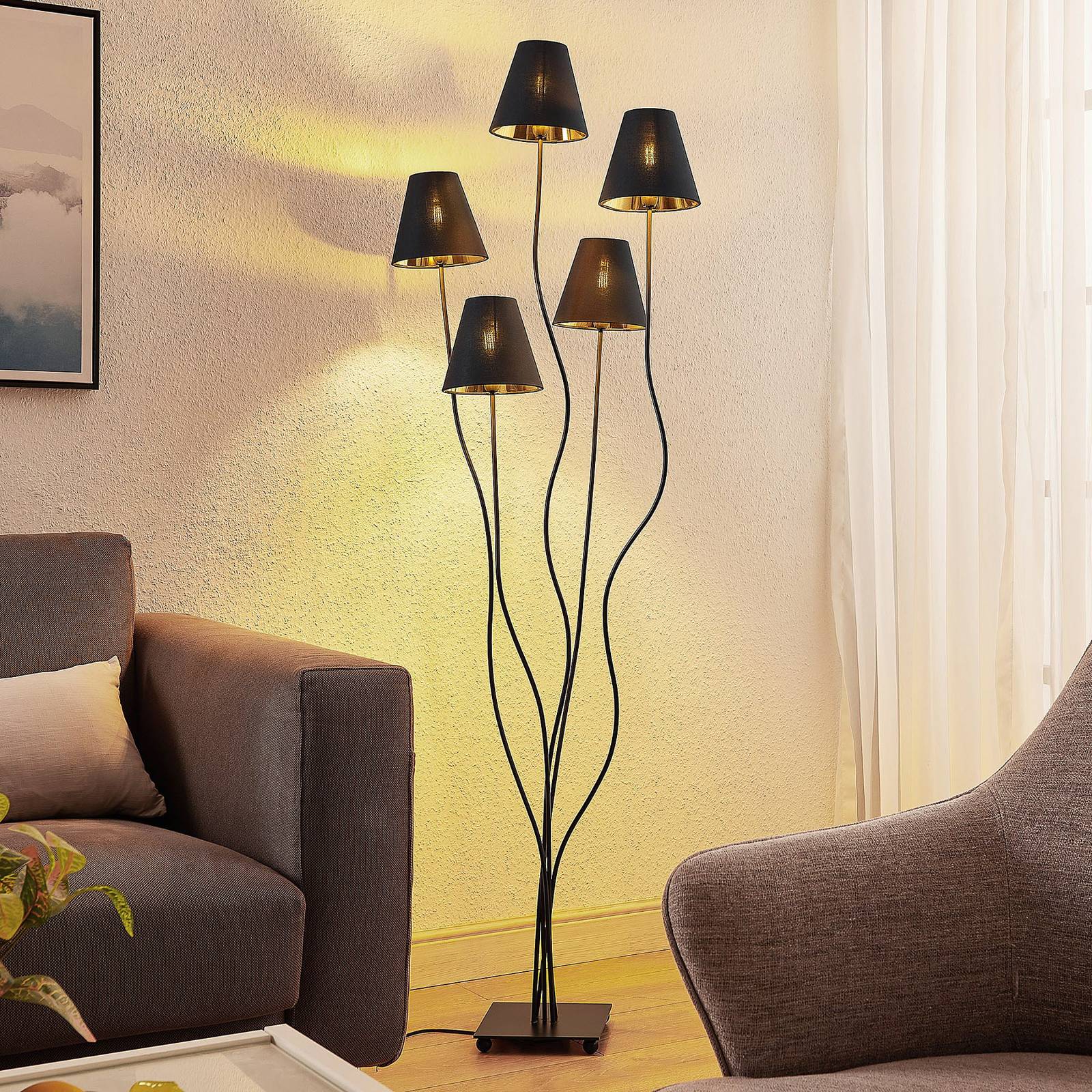 Levné světlo Lindby Komalie stojací lampa Levné svítidlo od značky Lindby černý/zlatý železo/textil