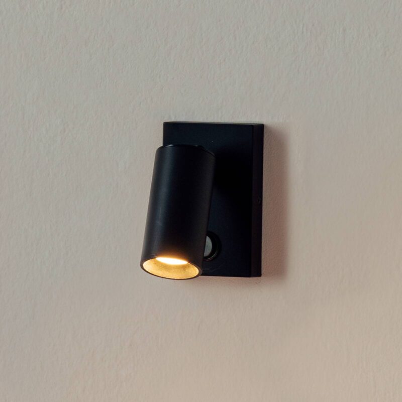 Levné svítidlo od značky Milan Iluminación černá matná (RAL9005) hliník