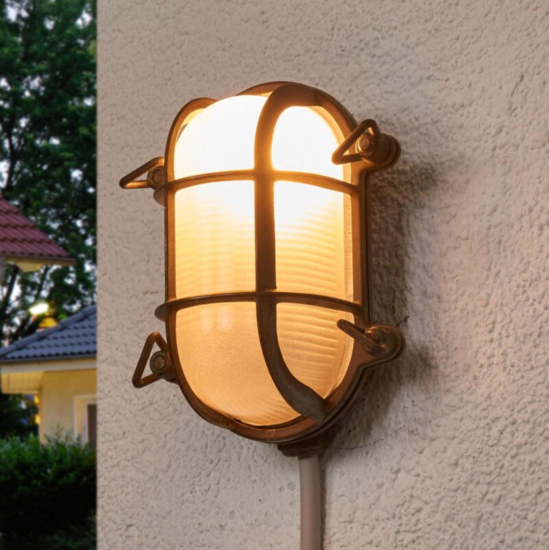 Levné svítidlo od značky Moretti Luce starožitná mosaz/měď/bílý opál Mosaz/sklo