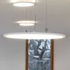 Levné svítidlo od značky Performance in Lighting bílá/opálová Hliník/plast/ocel