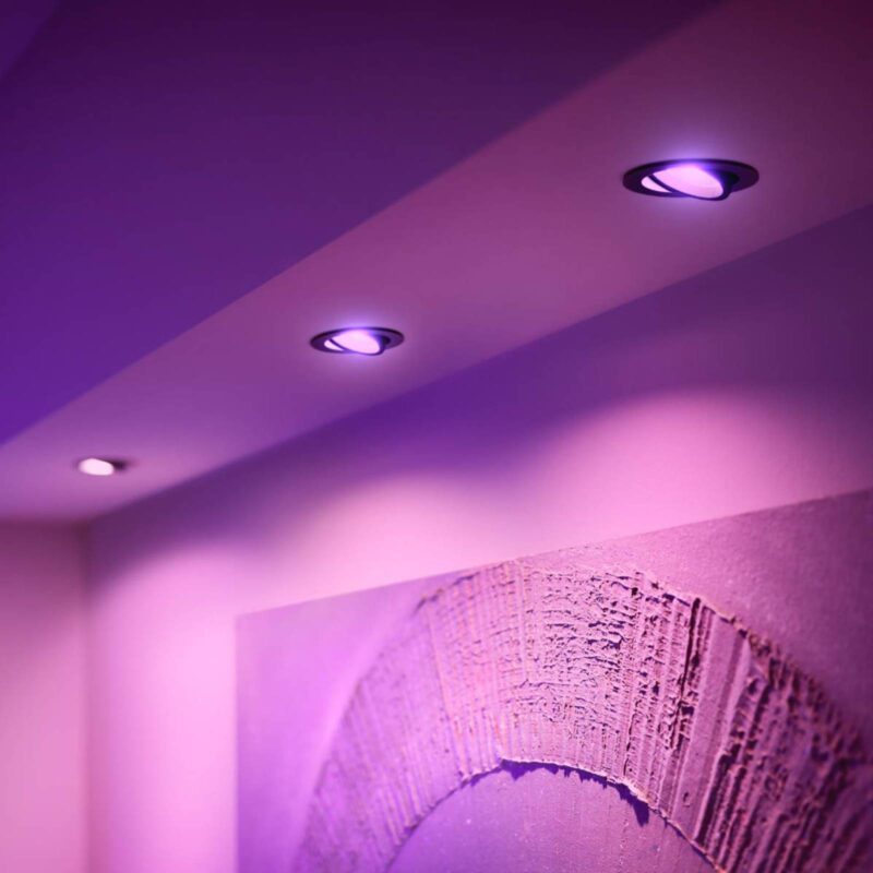 Levné svítidlo od značky Philips Hue černá plast
