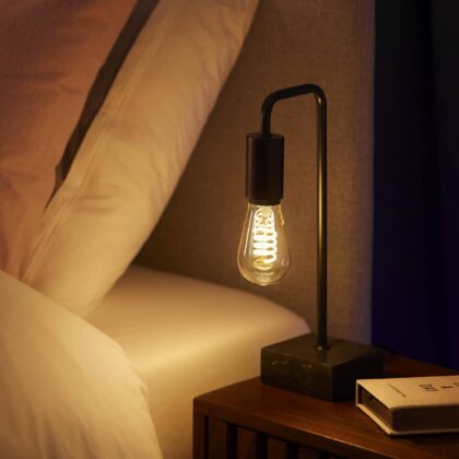Levné svítidlo od značky Philips Hue  plast