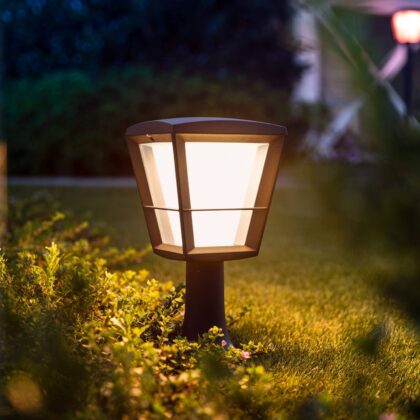 Levné svítidlo od značky Philips Hue černá/bílá hliník/sklo