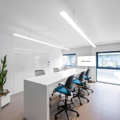 Levné svítidlo od značky Regent Lighting  drátový