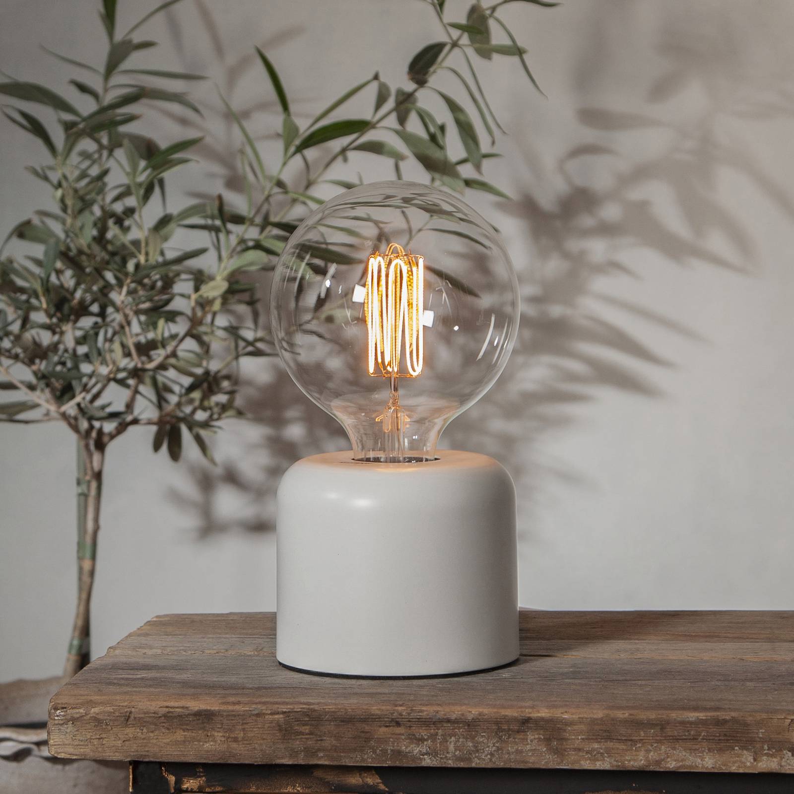 Levné světlo STAR TRADING LED Globe G125 filament E27 3 Levné svítidlo od značky STAR TRADING