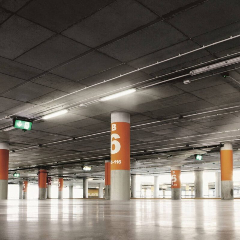 Levné svítidlo od značky STEINEL bílá plast
