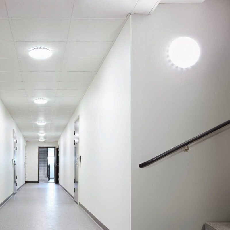 Levné svítidlo od značky STEINEL bílá hliník/plast