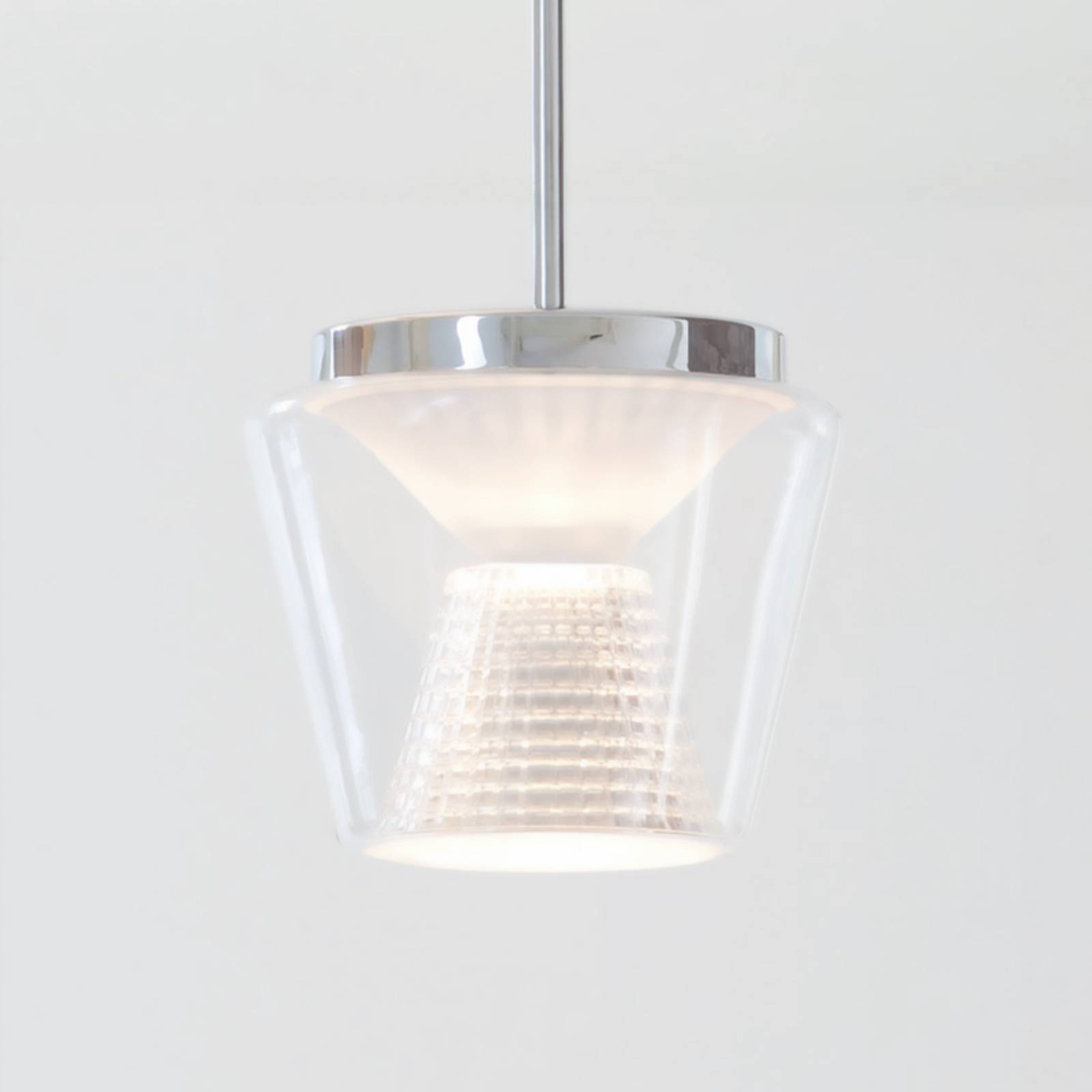 Levné světlo Serien Lighting serien.lighting Annex L LED závěsné světlo sklo Levné svítidlo od značky Serien Lighting hliník leskle eloxovaný/čirá hliník/sklo/křišťálové sklo
