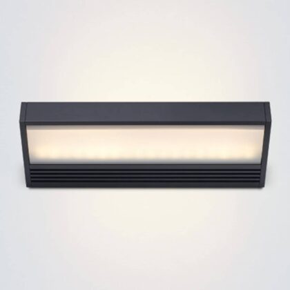 Levné svítidlo od značky Serien Lighting černá/satinovaná hliník/polykarbonát