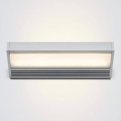 Levné svítidlo od značky Serien Lighting stříbrná/satinovaná hliník/polykarbonát
