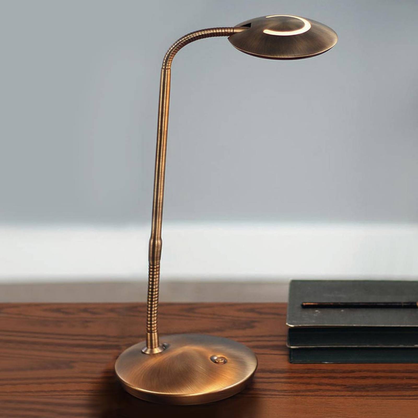 Levné světlo Steinhauer Se stmívačem - stolní lampa LED Zenith bronz Levné svítidlo od značky Steinhauer bronz/satinovaná ocel