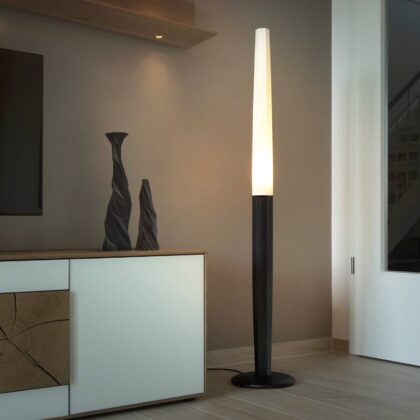 Levné svítidlo od značky Tagwerk černá/bílá bioplast/dřevo
