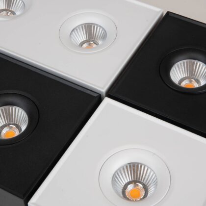 Levné svítidlo od značky The Light Group černá hliník/plast
