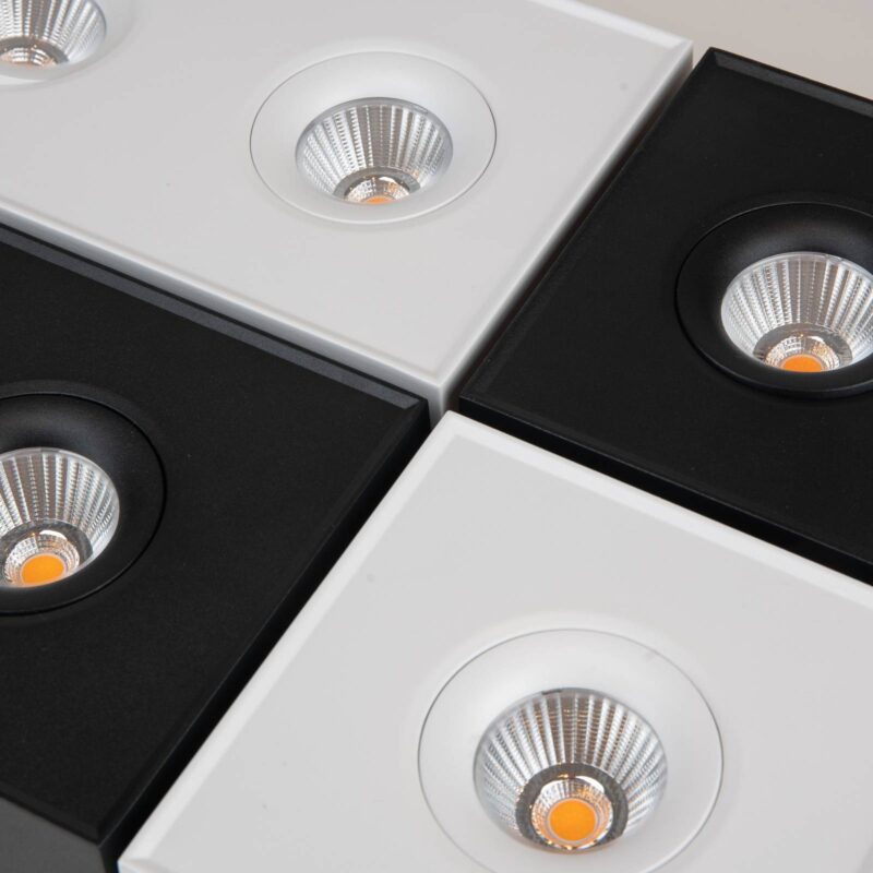 Levné svítidlo od značky The Light Group bílá hliník/plast